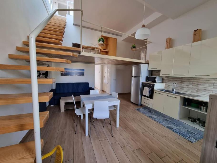 Apartamento Raggio Di Sole Nápoles Exterior foto
