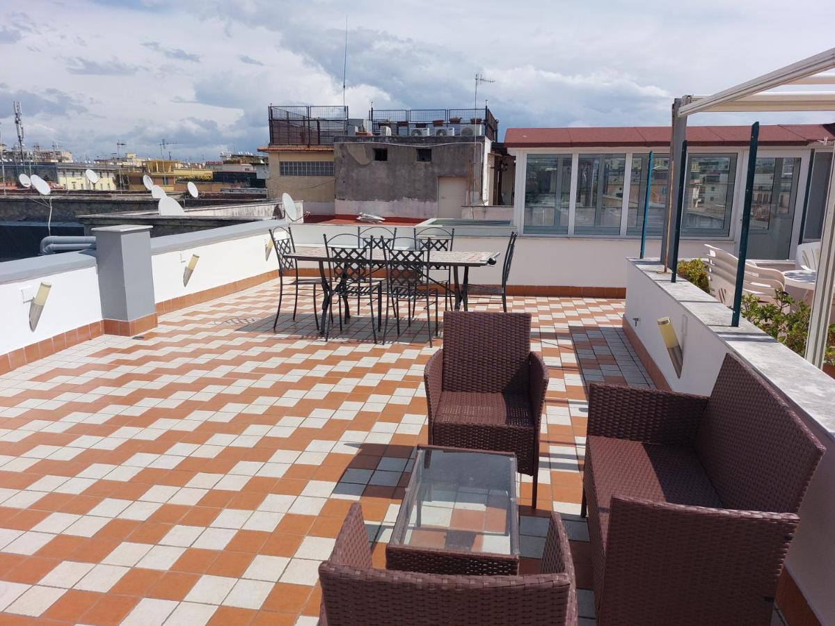 Apartamento Raggio Di Sole Nápoles Exterior foto