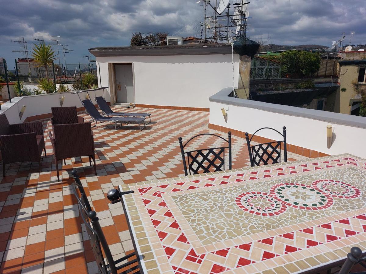 Apartamento Raggio Di Sole Nápoles Exterior foto